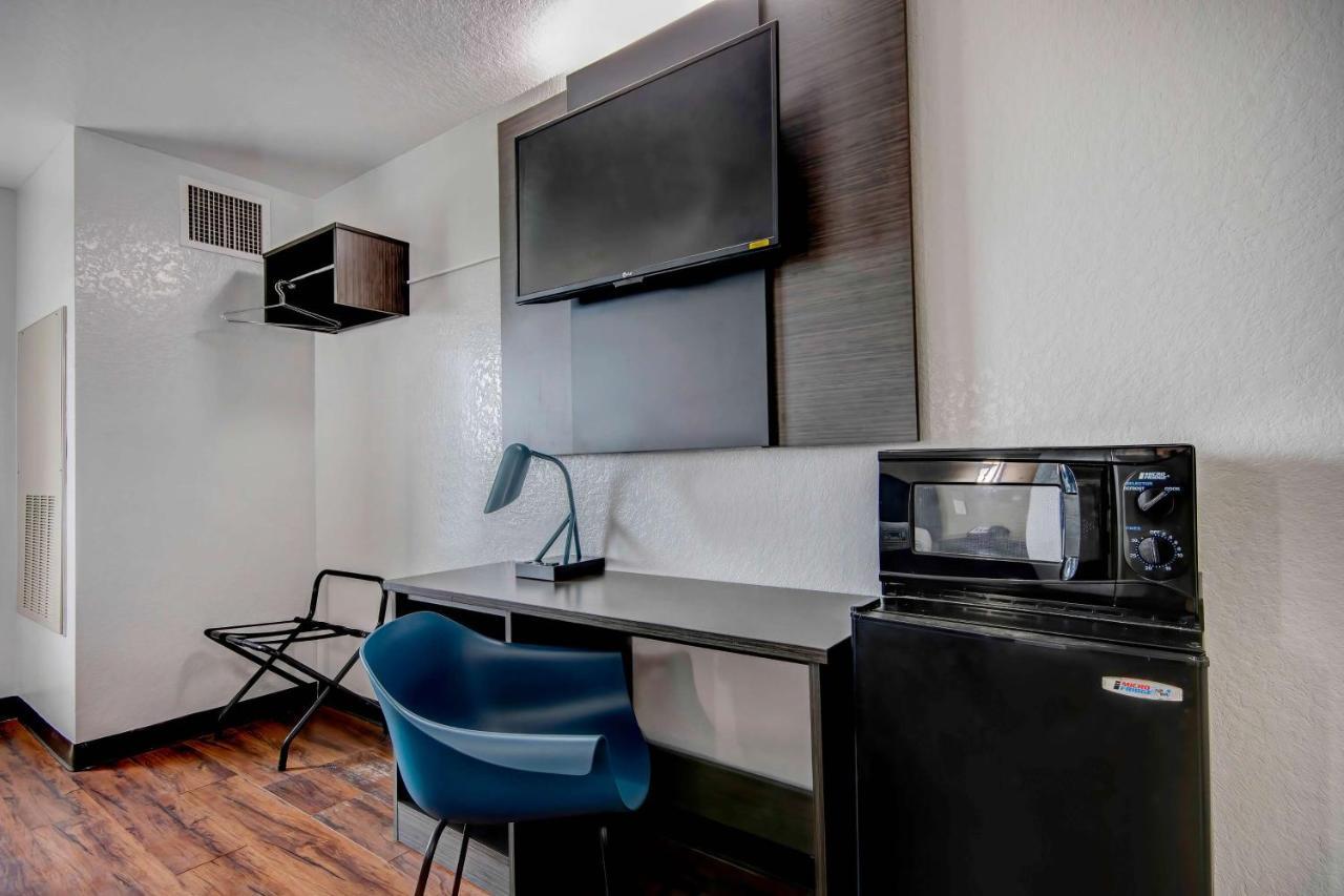 Motel 6-San Antonio, Tx - Sea World North المظهر الخارجي الصورة