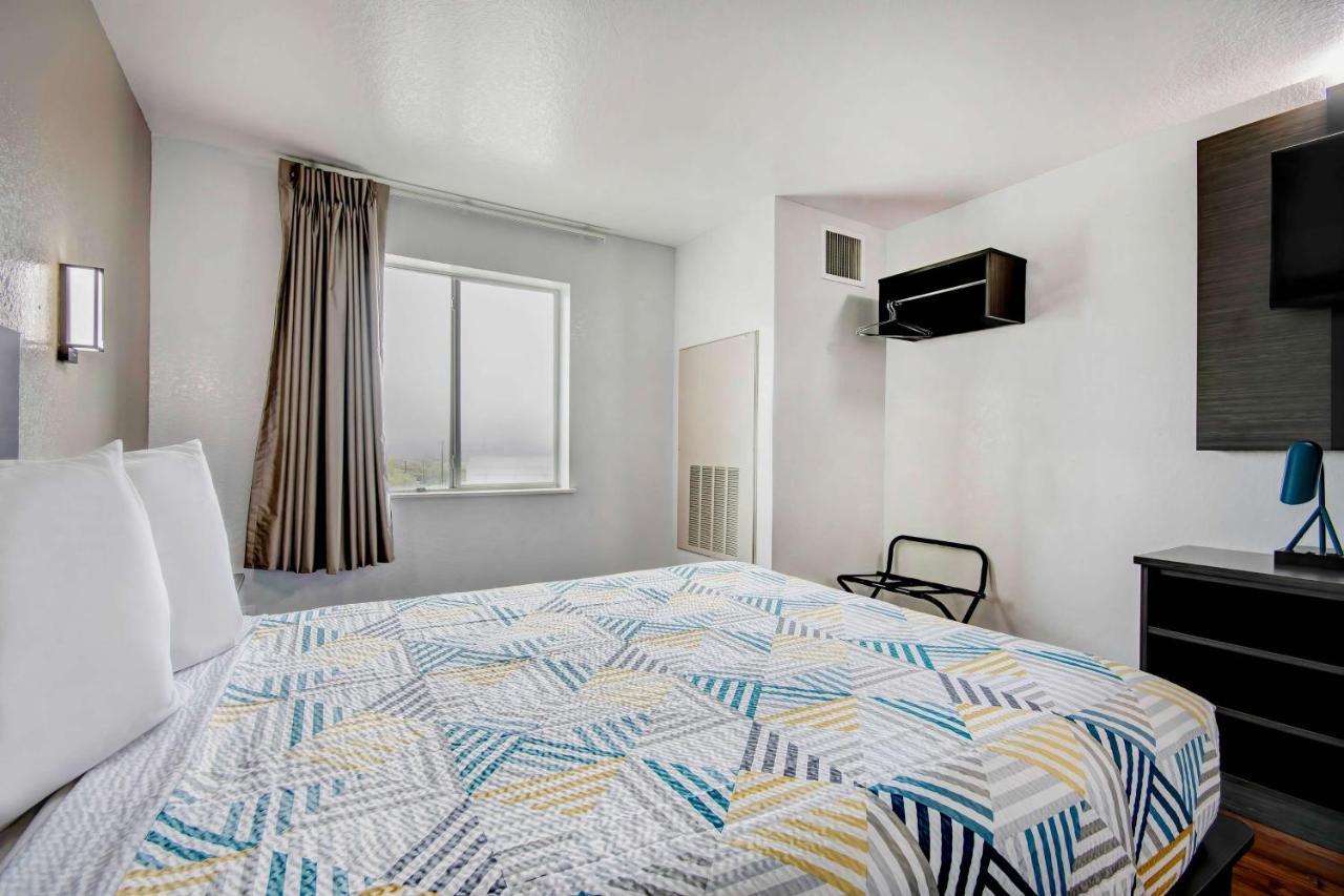 Motel 6-San Antonio, Tx - Sea World North المظهر الخارجي الصورة